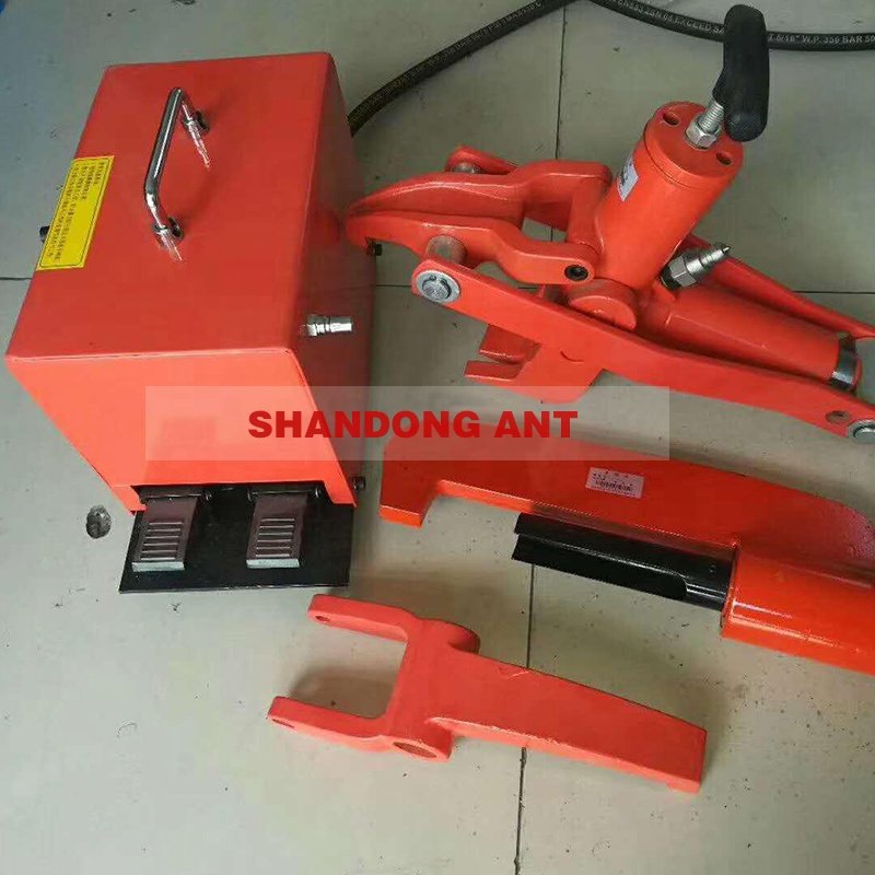 Pneumatic Universal Truck Bus Engineering Vehicle 10T Capacity Tire Bead Breaker Big Tire Changing Machine Wheel Disassembler
